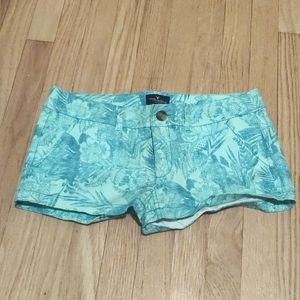 American Eagle shortie stretch jean shorts
